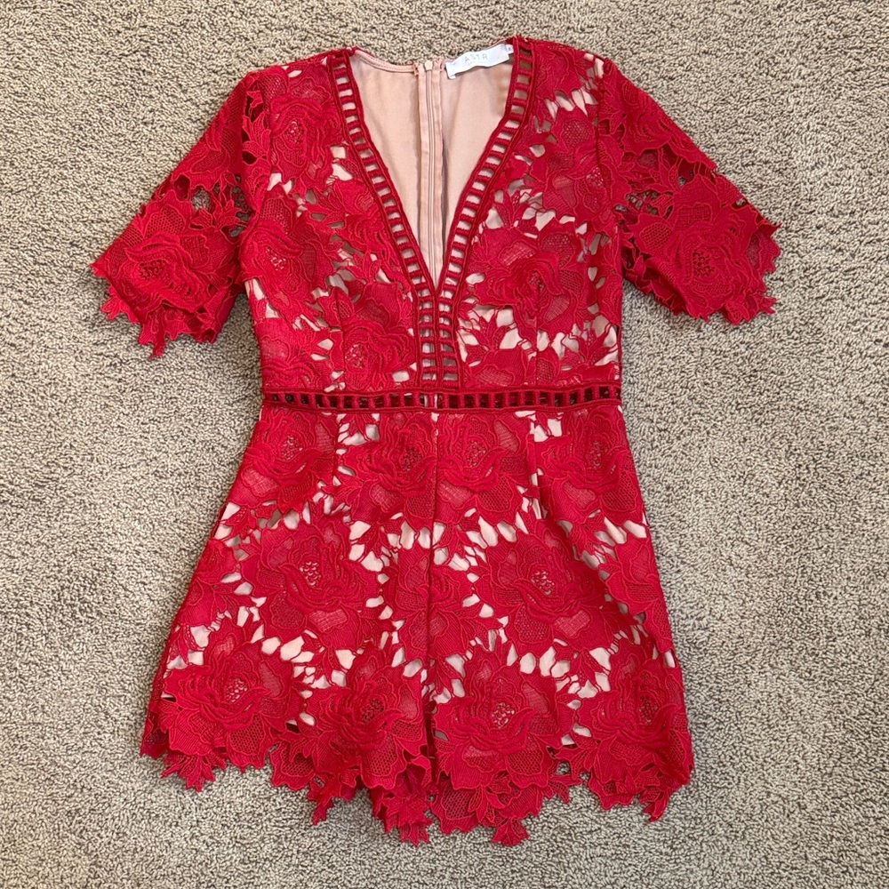 Astr | Red Floral Lace V-Neck Romper | Size M